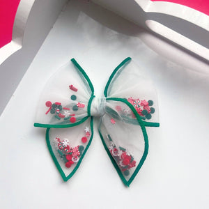 Santa's Wonderland Shaker Bow